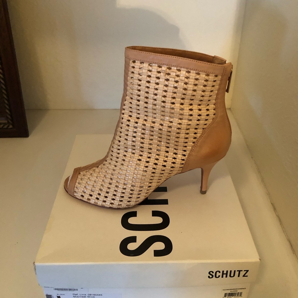 SCHUTZ Woven Peep-Toe Ankle Boot in Light Tan